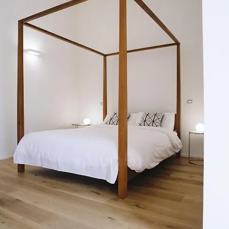 דירה Stay Apartments
