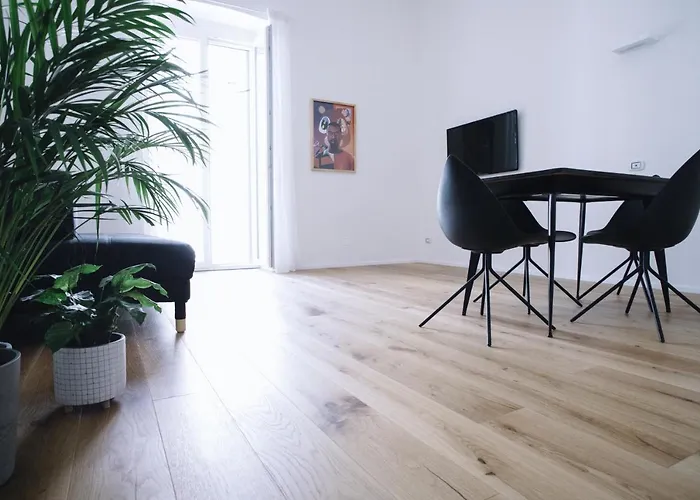 Stay Apartments مولفيتا